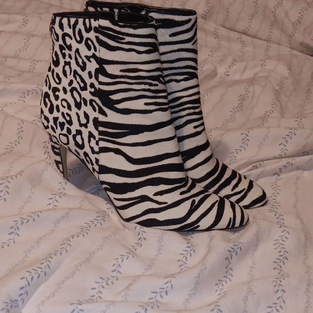 Guess Black and White Zebra/cheetah Print Heeled Boots